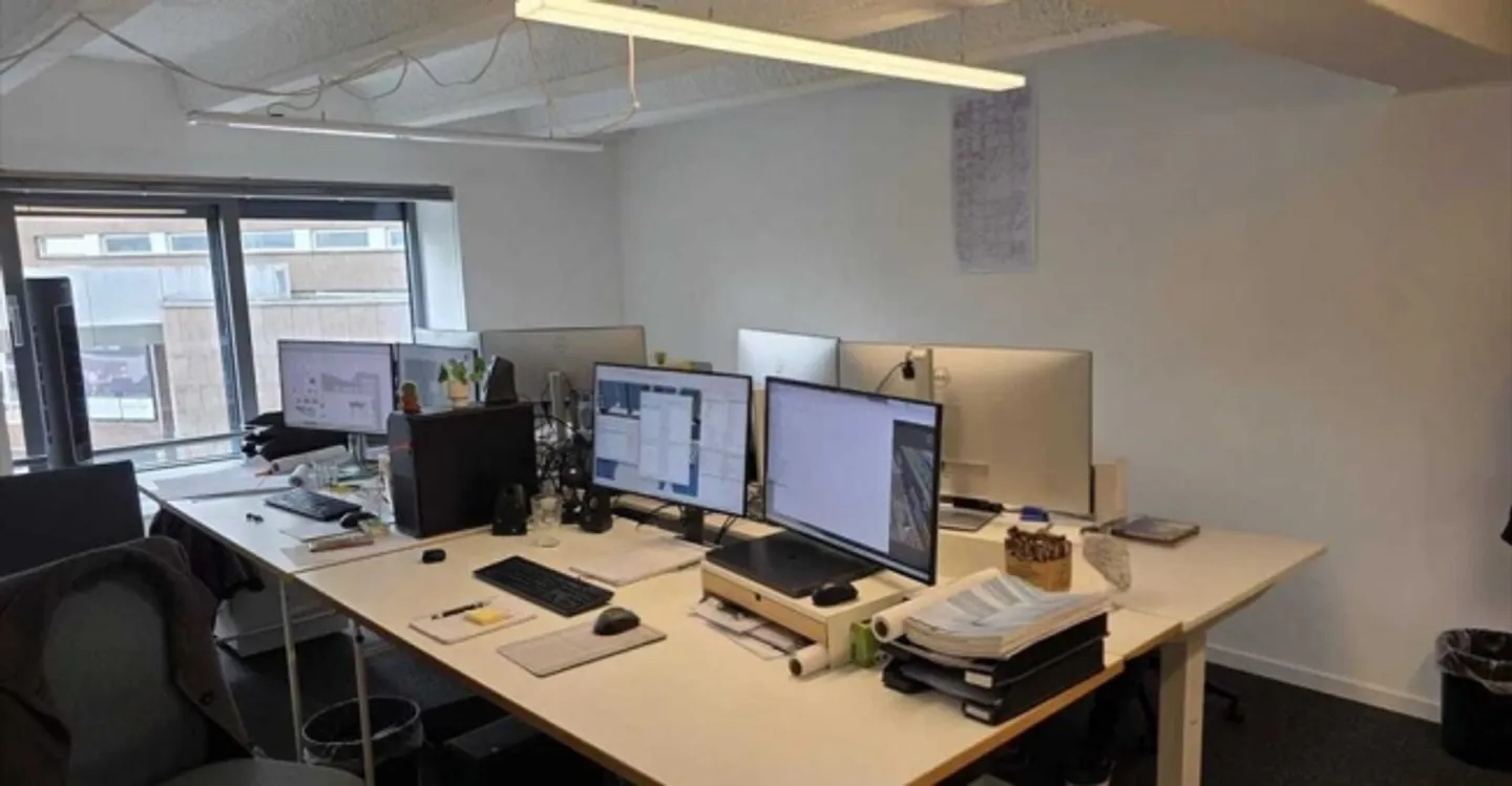 «Bureau 5 pièces» - Photo 7 sur 10