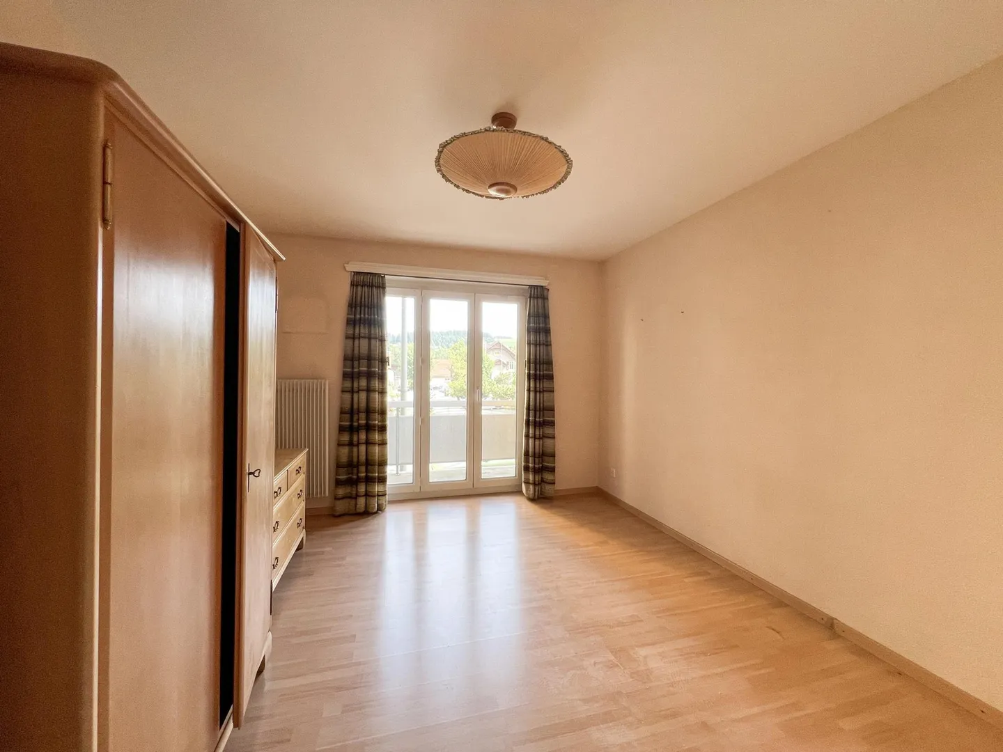 Spazioso appartamento di 6,5 locali con balconi - Foto 6 di 7