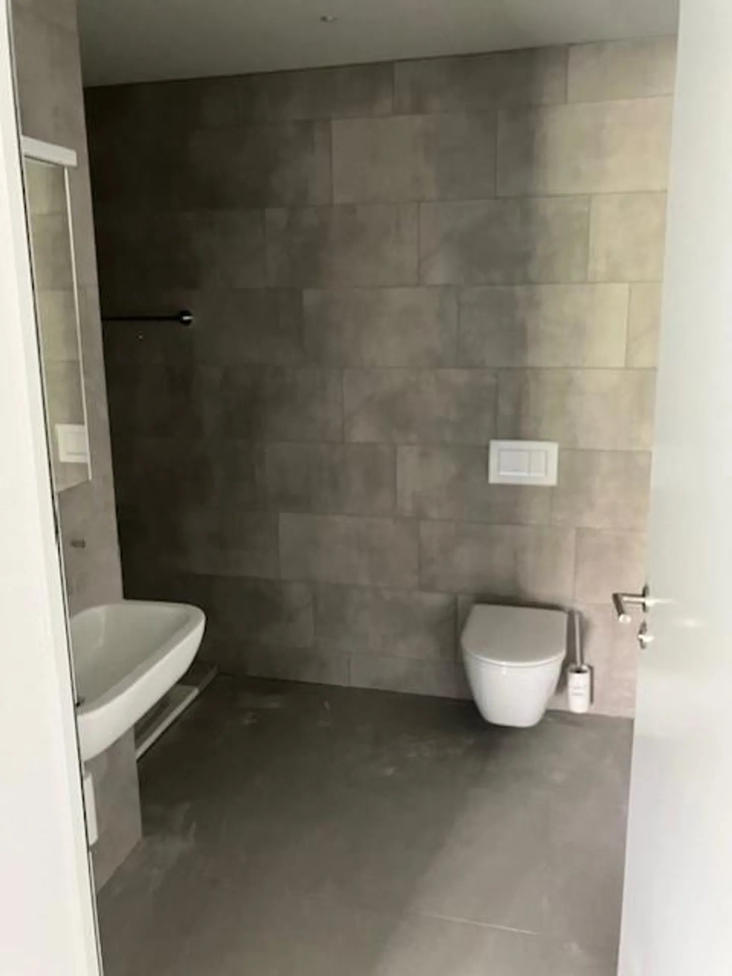 New large 1-room apartment - Photo 6 of 8