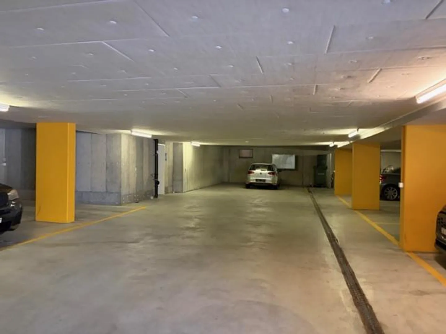 Moderno appartamento di 4 1/2 stanze con posto auto a Bonstetten - Foto 10 di 10