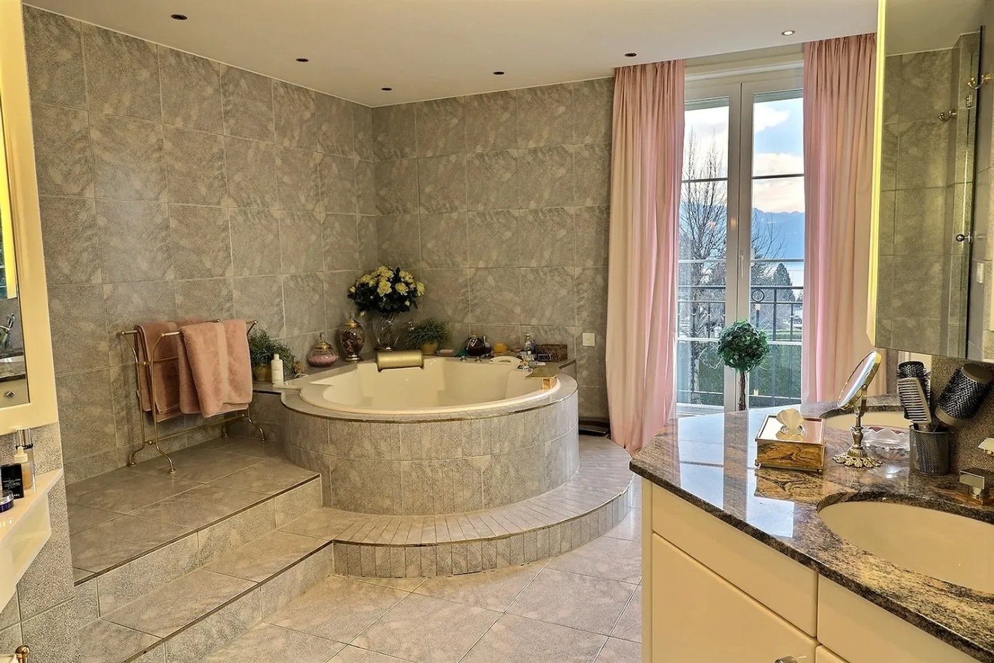 Bellissima proprietà padronale in una zona ricercata di Losanna. - Foto 11 di 13