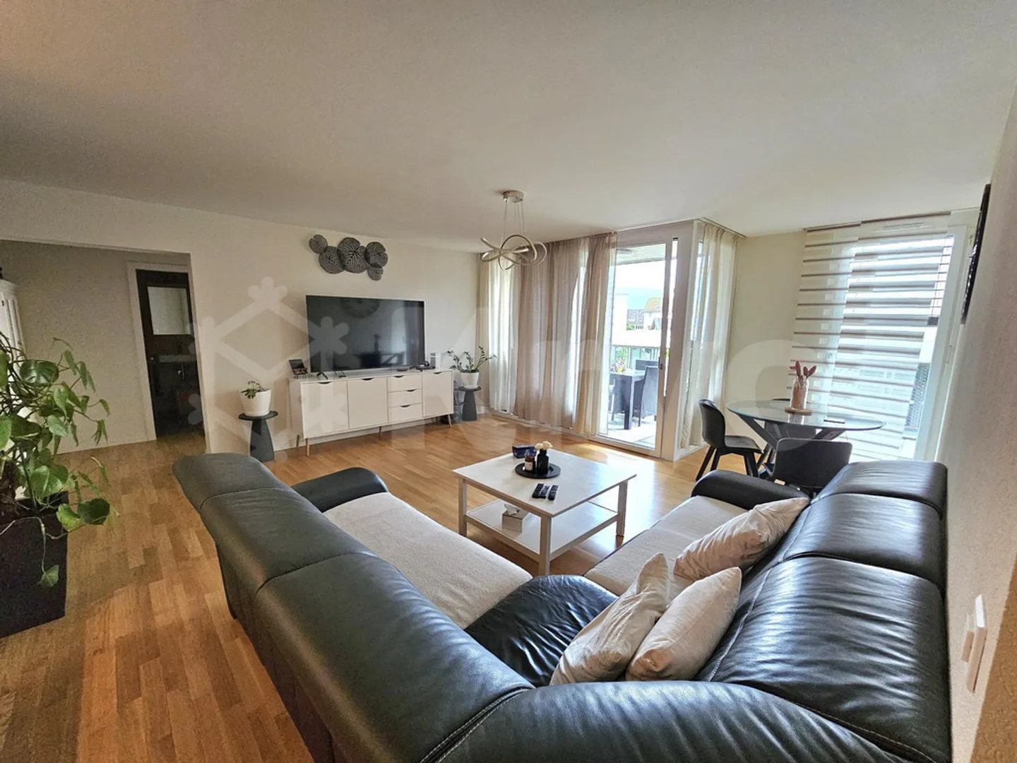 Helles 3.5-Zimmer-Apartment - Foto 1 von 6