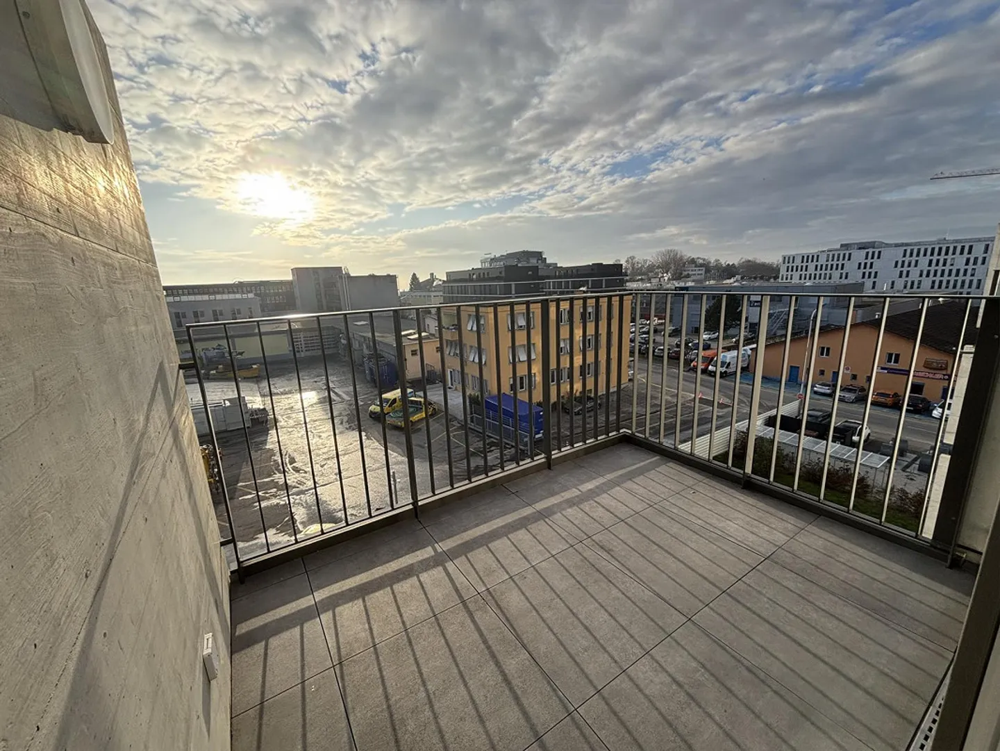 Appartamento moderno di 3,5 locali con balcone a Renens VD - Foto 6 di 7