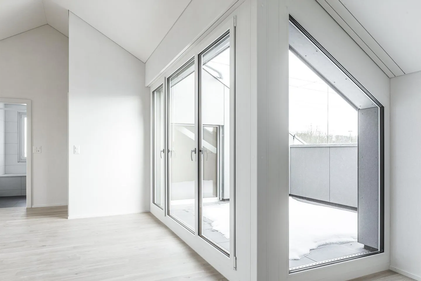 2 1/2 Room Loft Apartment - Photo 9 of 11