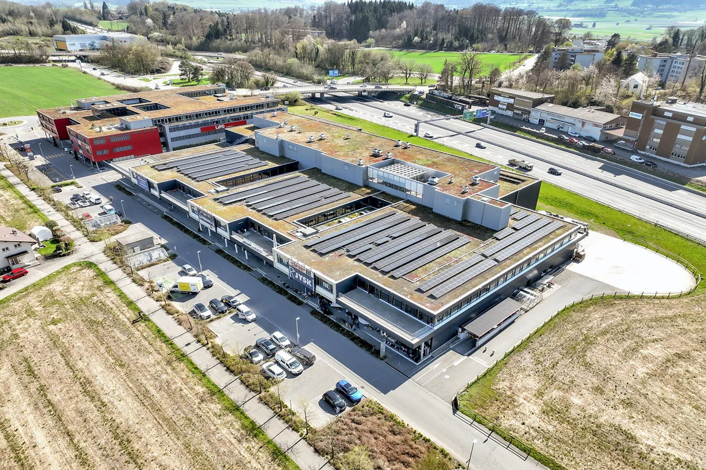 Marché de détail / Showroom au 1er étage avec livraison au rez-de-chaussée - Gümligenfeld - Photo 3 sur 9