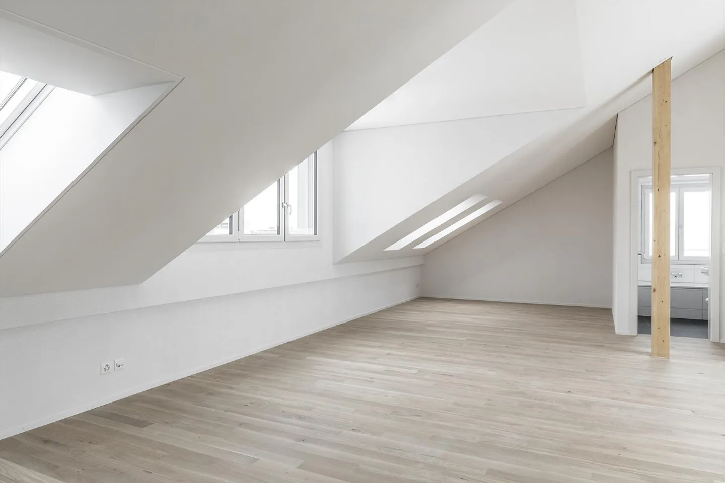 2 1/2 Room Loft Apartment - Photo 4 of 11