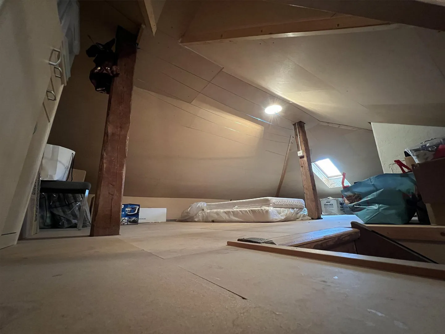 Accogliente appartamento mansardato di 2 1/2 stanze a Mellingen incluso una stanza mansardata - Foto 9 di 11