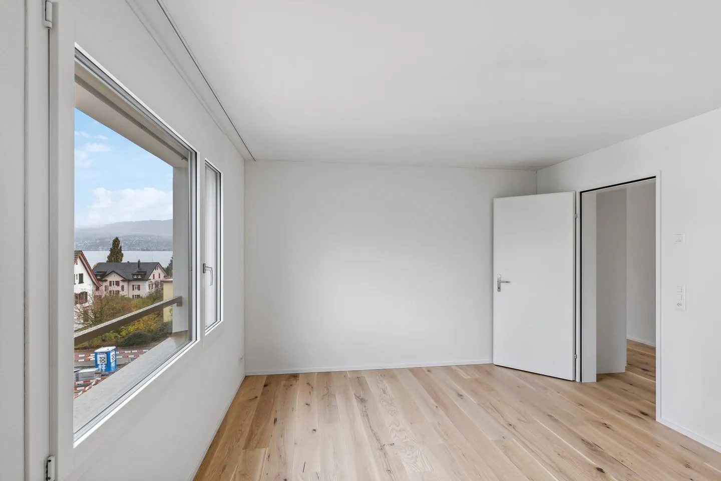 Appartamento attraente di 3,5 locali con vista lago e finiture di alta qualità - Foto 9 di 11