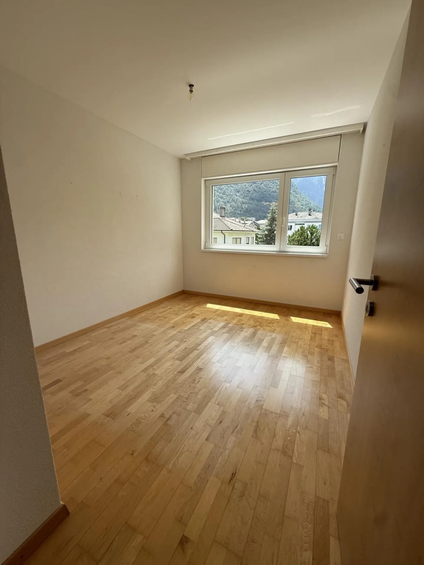 Appartamento spazioso con balcone - Foto 6 di 10