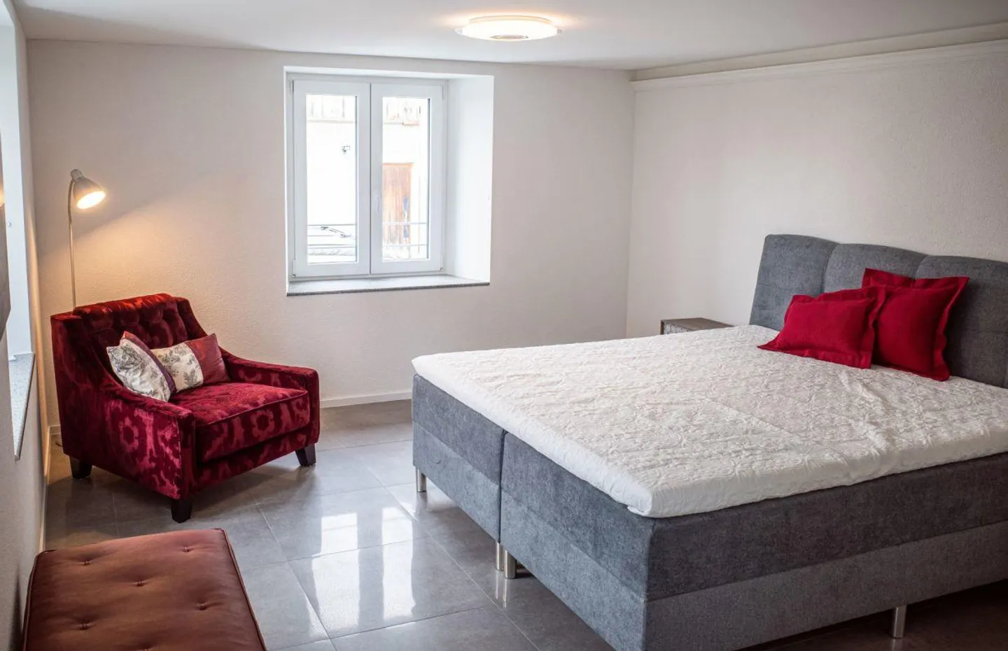 Modernes Apartment mit Bergblick - Foto 7 von 11