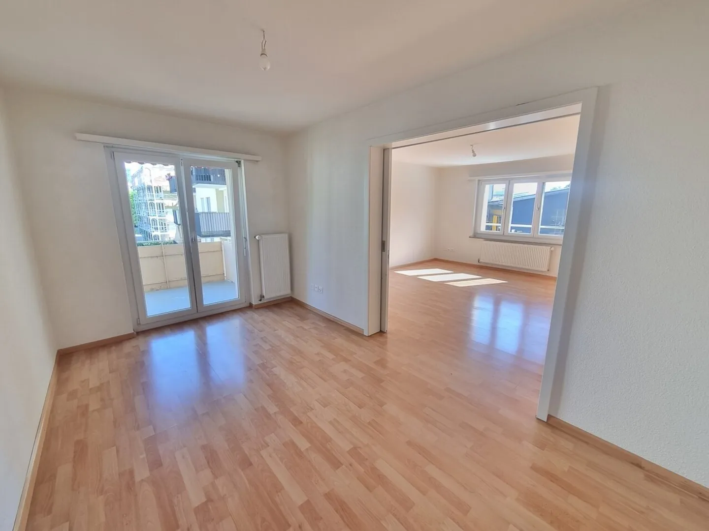 NUOVO appartamento moderno con 3 camere! - Foto 3 di 5