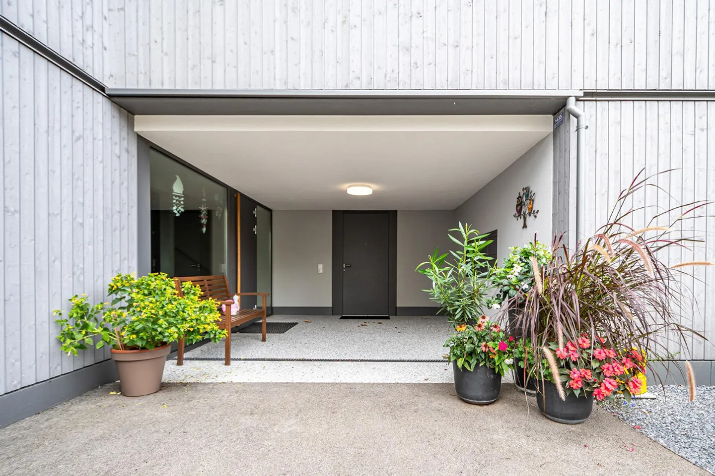 High-quality ground floor apartment with garden share near the lake - Photo 4 of 15