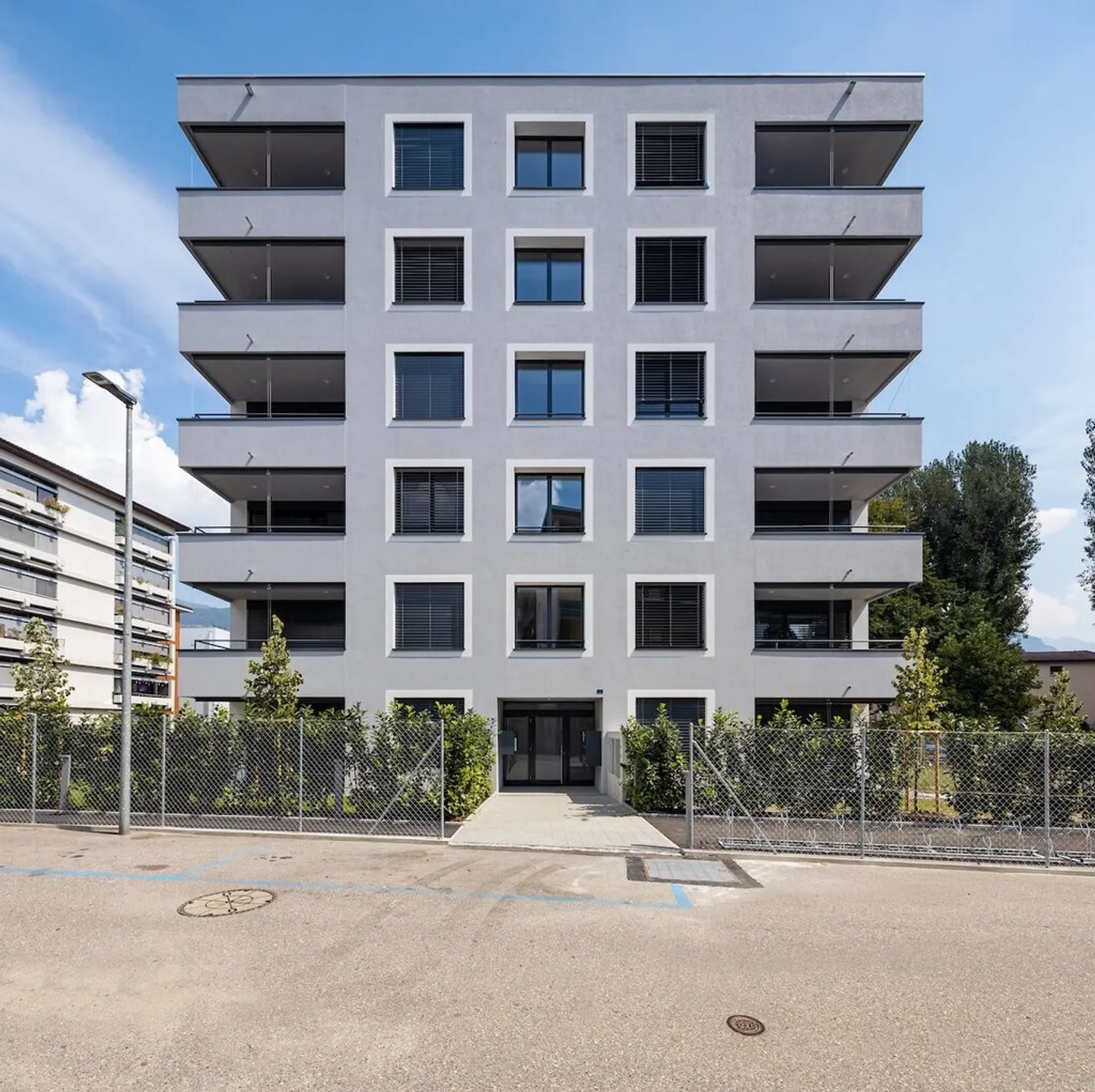 Appartamento moderno con giardino - Foto 8 di 9