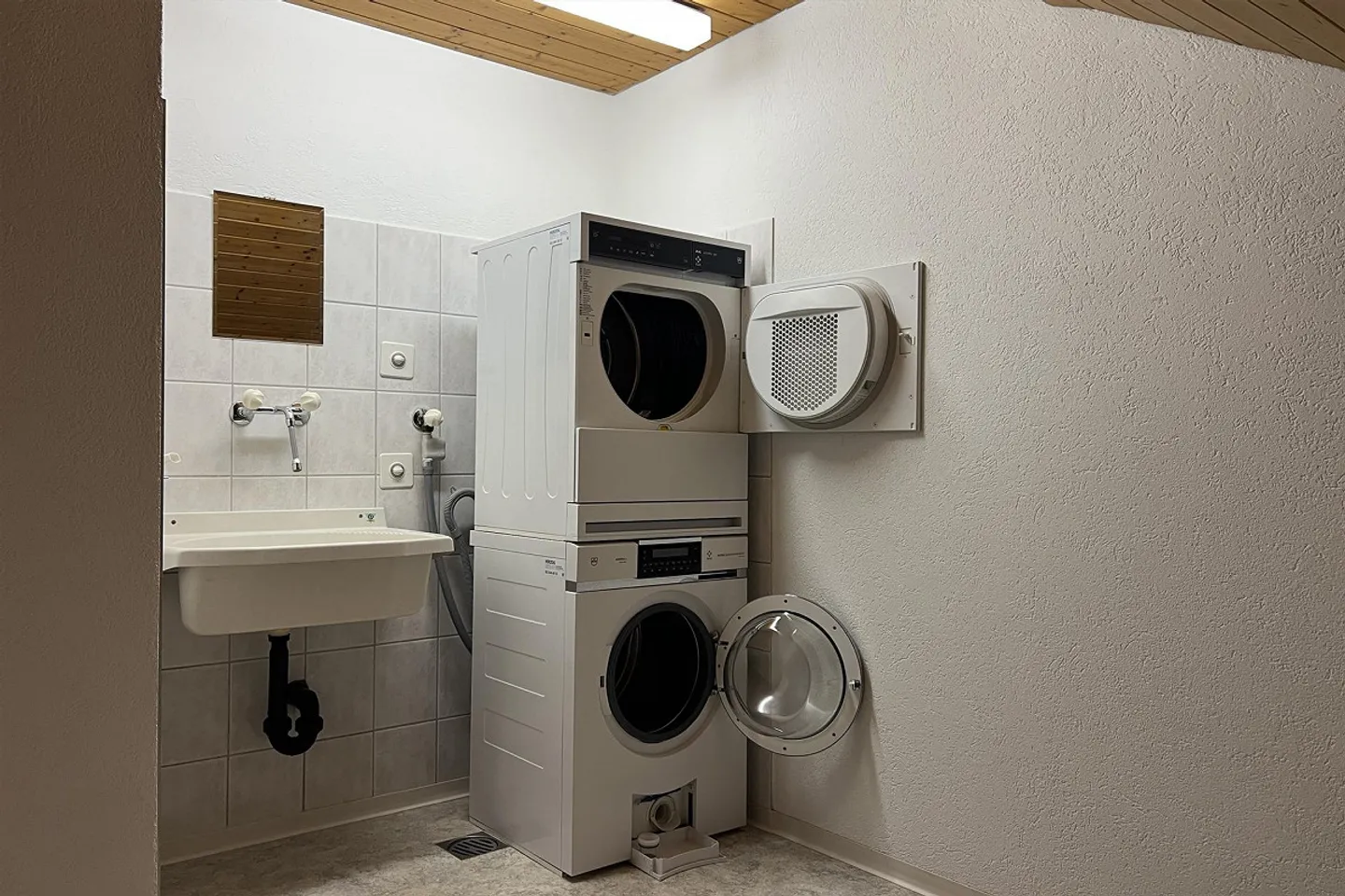 6.5-Zimmer Dachwohnung (186 m²) in Aarau Rohr – ruhige Lage, mit Weits - Foto 7 von 7