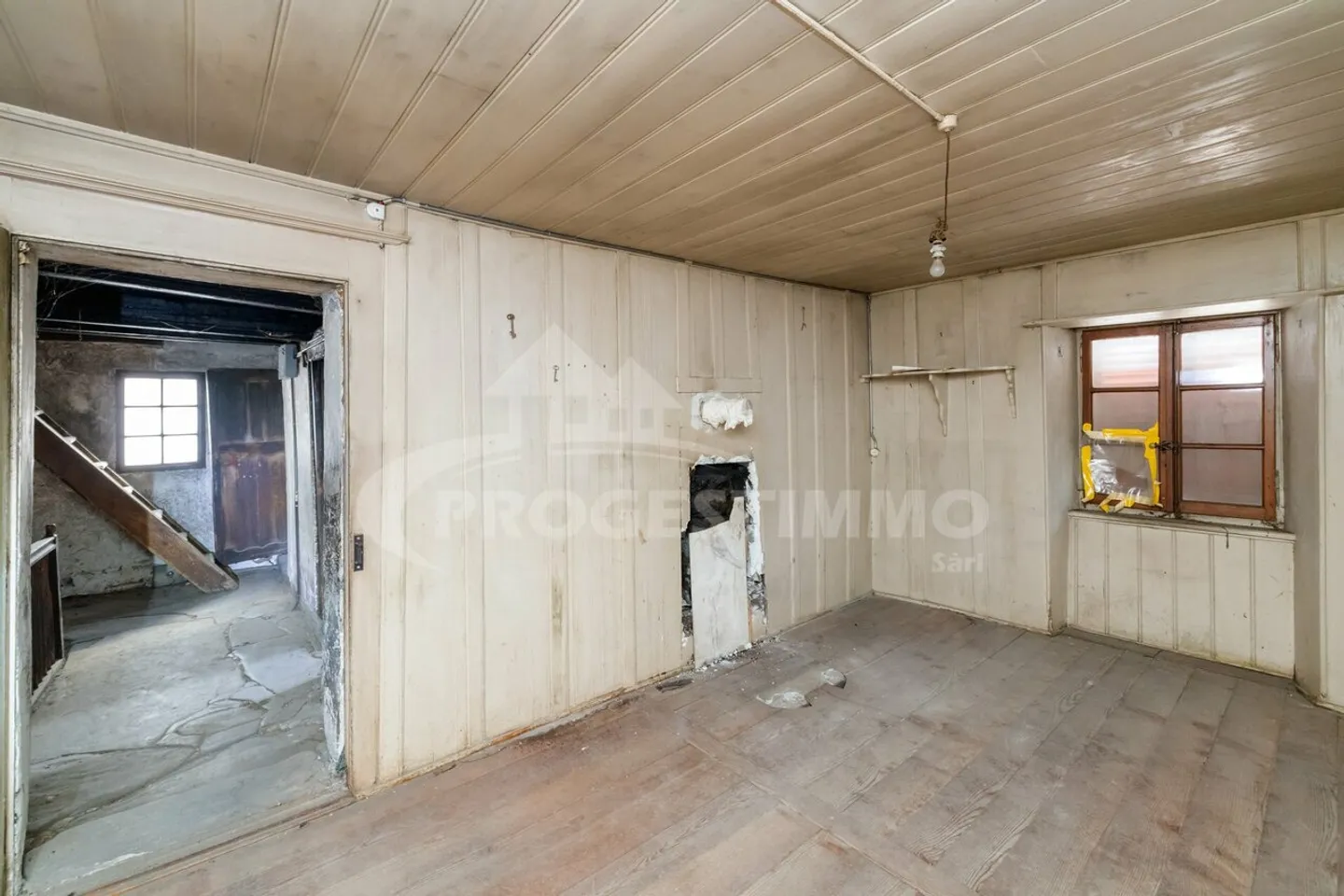Ancien immeuble à transformer - permis de construire - Photo 4 sur 17