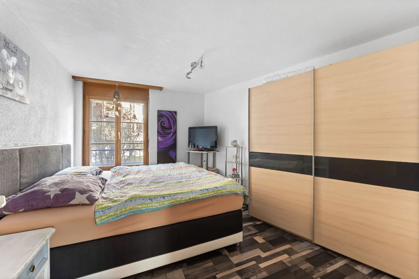 La tua nuova casa a Spiez: Incantevole appartamento di 3,5 locali con balcone soleggiato - Foto 5 di 12