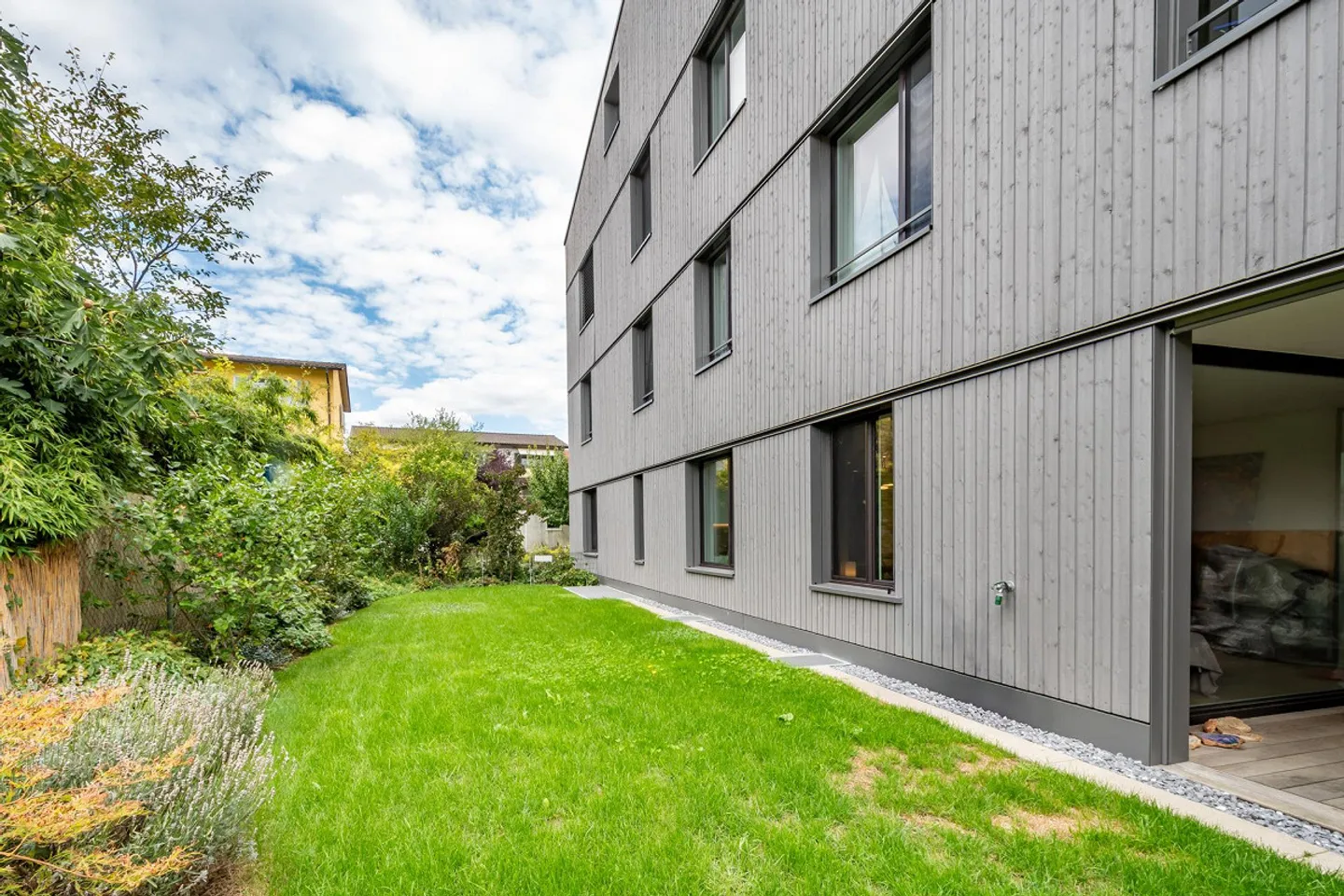 High-quality ground floor apartment with garden share near the lake - Photo 12 of 15