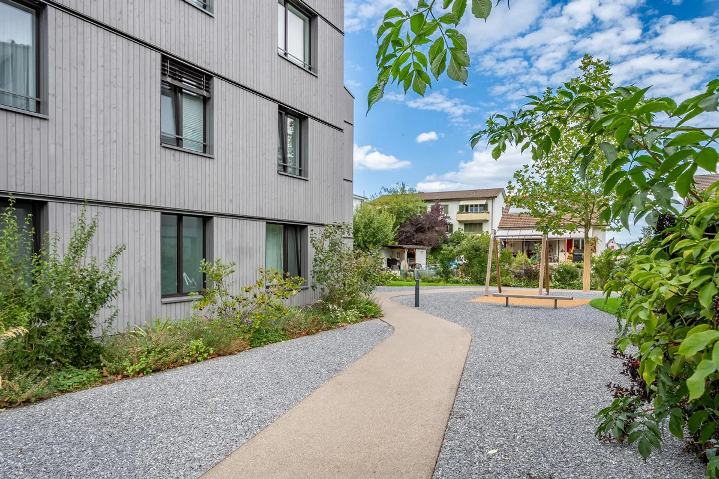 High-quality ground floor apartment with garden share near the lake - Photo 13 of 15