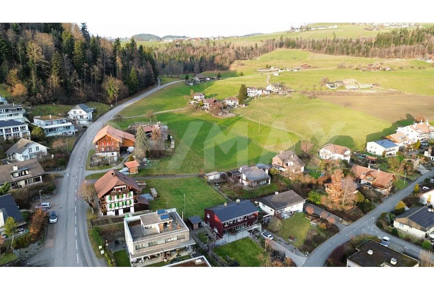 Terreno con potenziale di sviluppo a Steffisburg nella zona W2L - Foto 3 di 7