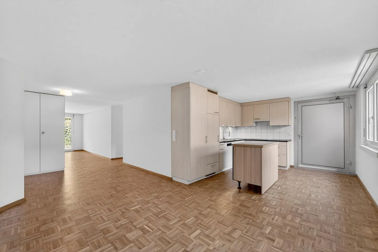 Appartement spacieux de 4 ½ pièces dans un emplacement idéal - Photo 2 sur 10
