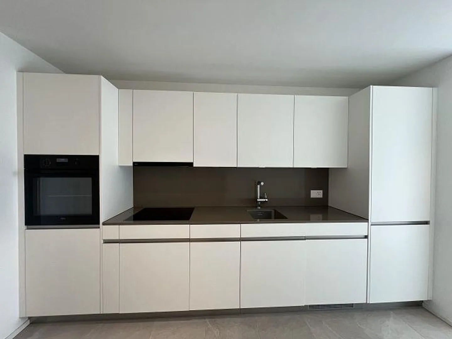 Attico con balcone soleggiato - Foto 1 di 6