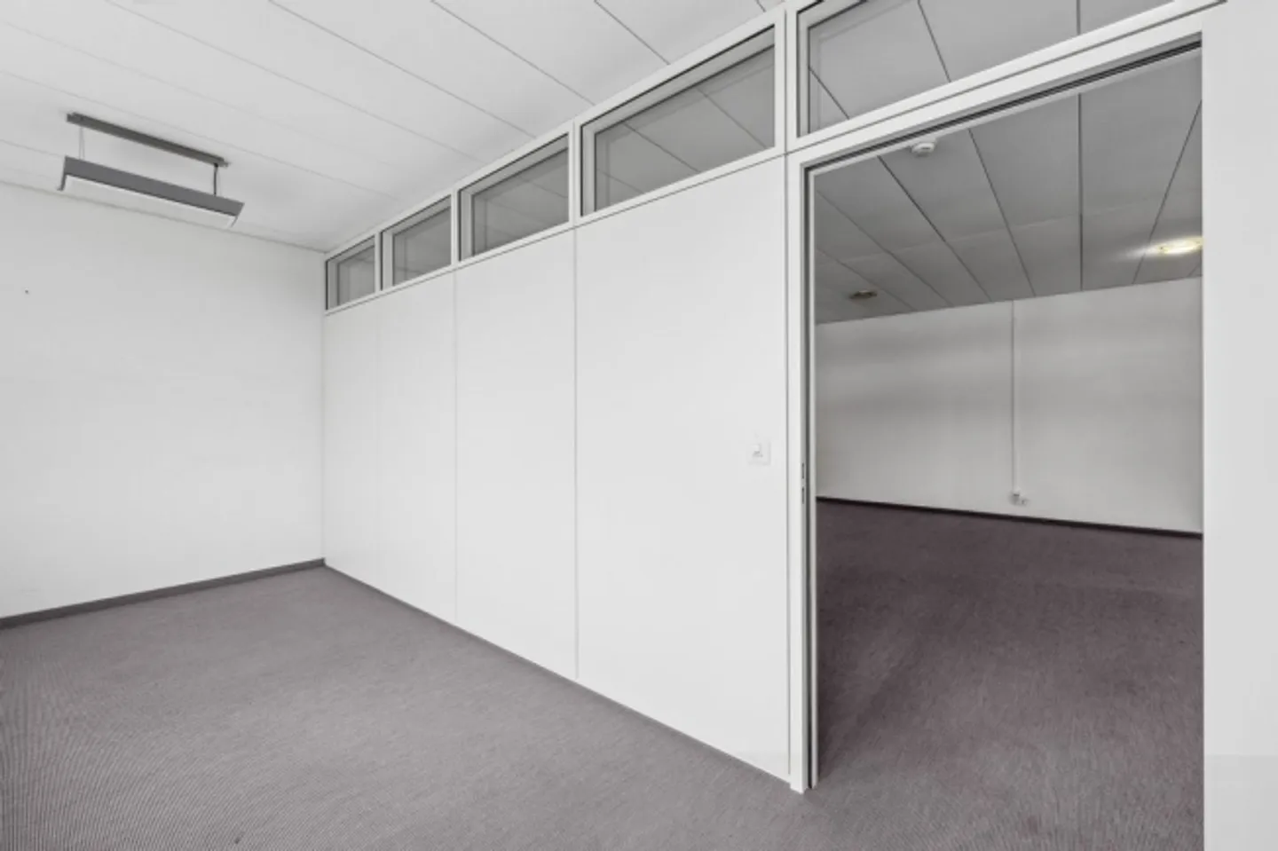 Généreusement situé dans un emplacement de choix - Photo 5 sur 10