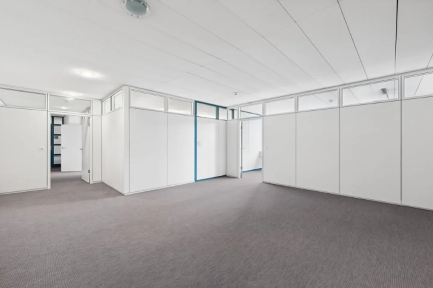 Généreusement situé dans un emplacement de choix - Photo 7 sur 10