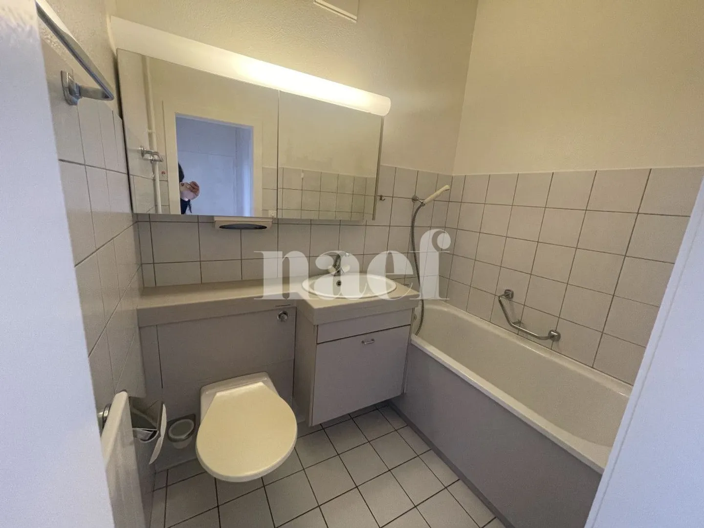 3.5 Room Apartment - Photo 5 of 5