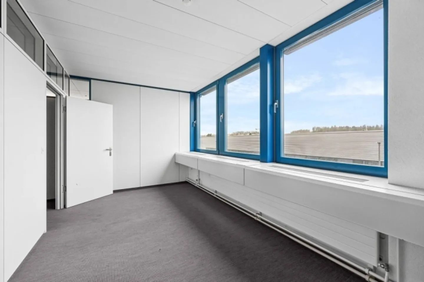 Généreusement situé dans un emplacement de choix - Photo 9 sur 10