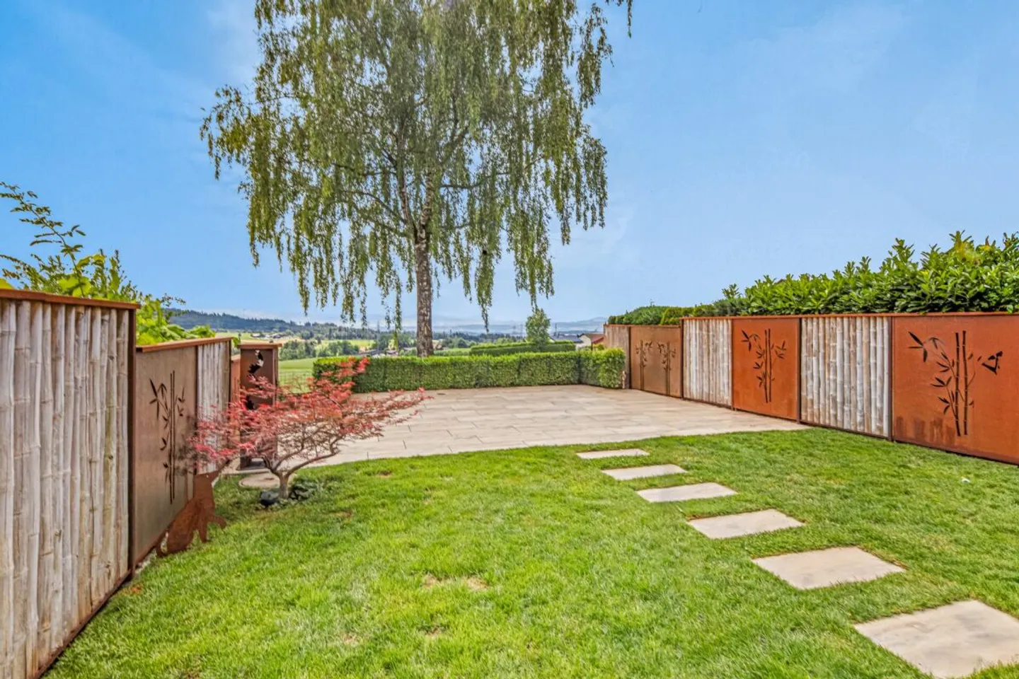 Stylish 5.5-Room Townhouse with Alpine View & Wellness Oasis - Photo 6 of 16