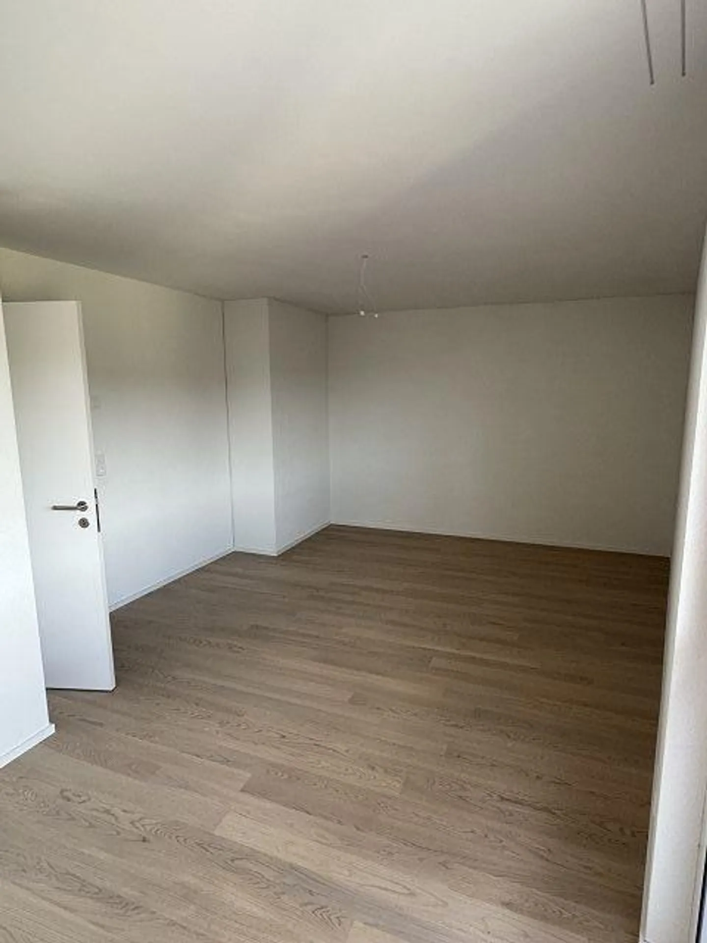 Attico con balcone soleggiato - Foto 4 di 6