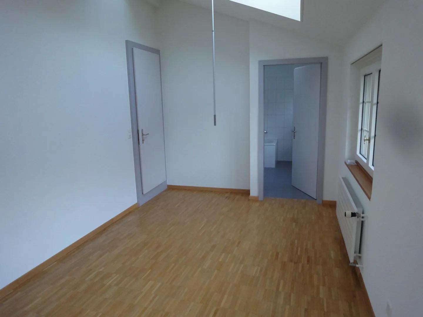 Vous cherchez quelque chose de spécial ? Dans une vieille maison Glarner ? - Photo 8 sur 26