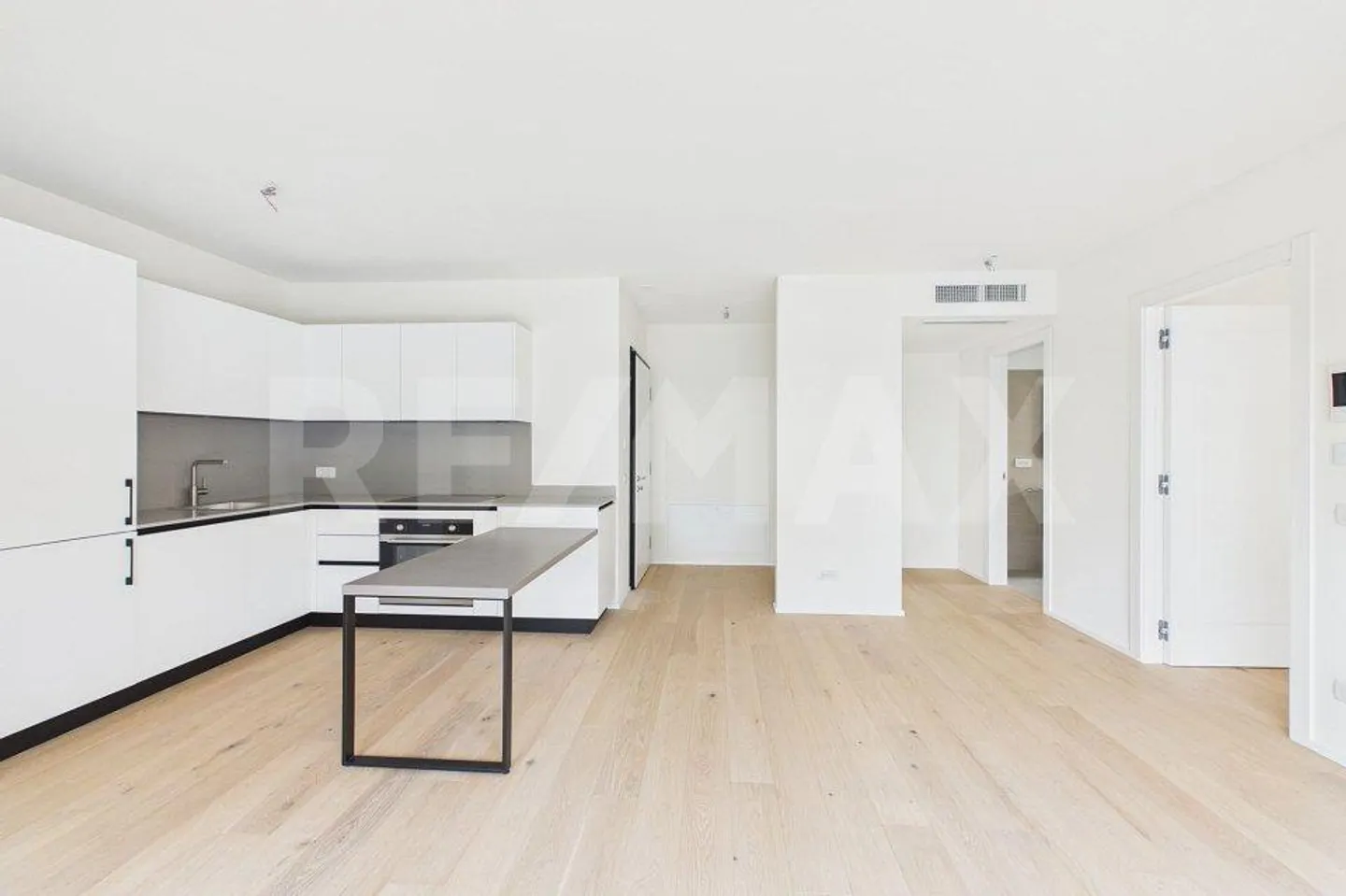 Großartige Gelegenheit 2,5 Zimmer mit großem Potenzial - Foto 1 von 13