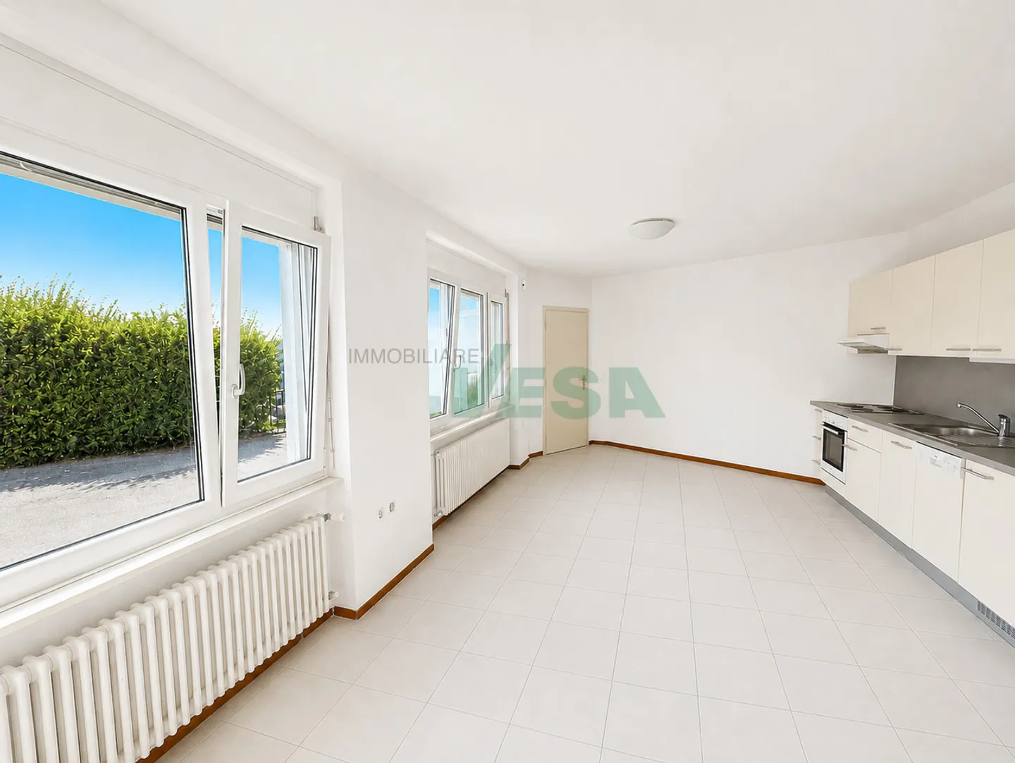 Geräumiges Haus mit 3 Wohnungen (die kombiniert werden können) und einer herrlichen Aussicht - Foto 6 von 15