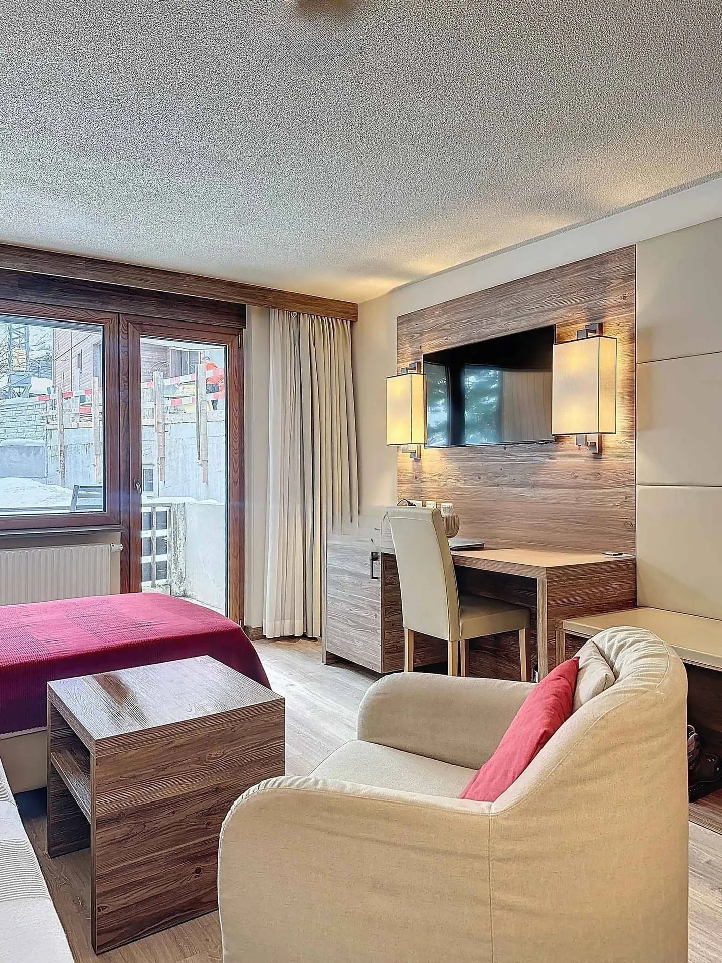 Appartement exclusif de 2,5 pièces, investissement attractif : appartement central à Zermatt avec utilisation hôtelière et utilisation personnelle - Photo 3 sur 13