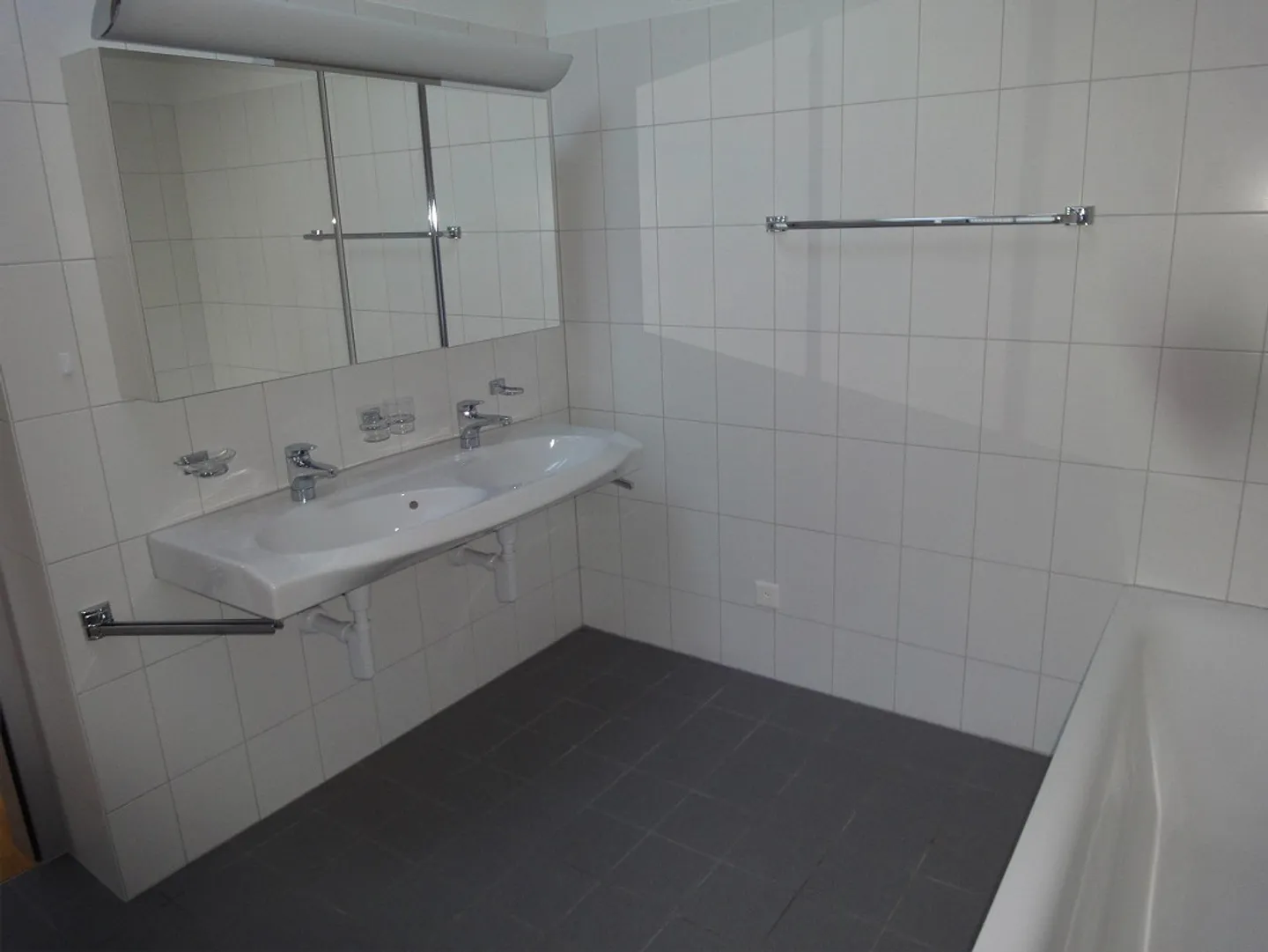 Vous cherchez quelque chose de spécial ? Dans une vieille maison Glarner ? - Photo 20 sur 26