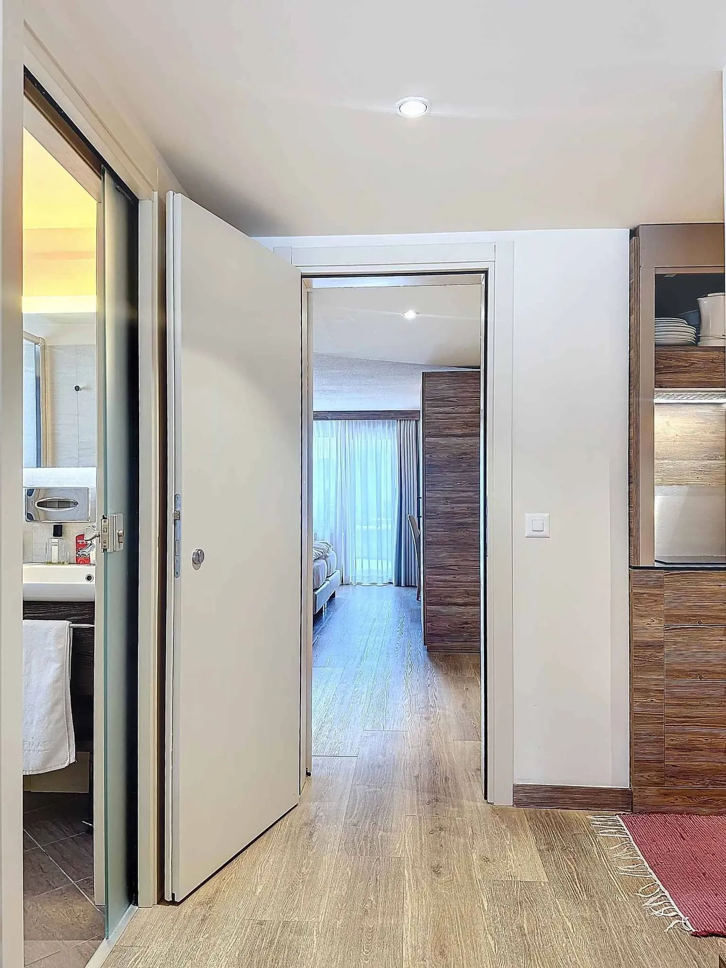 Appartement exclusif de 2,5 pièces, investissement attractif : appartement central à Zermatt avec utilisation hôtelière et utilisation personnelle - Photo 5 sur 13