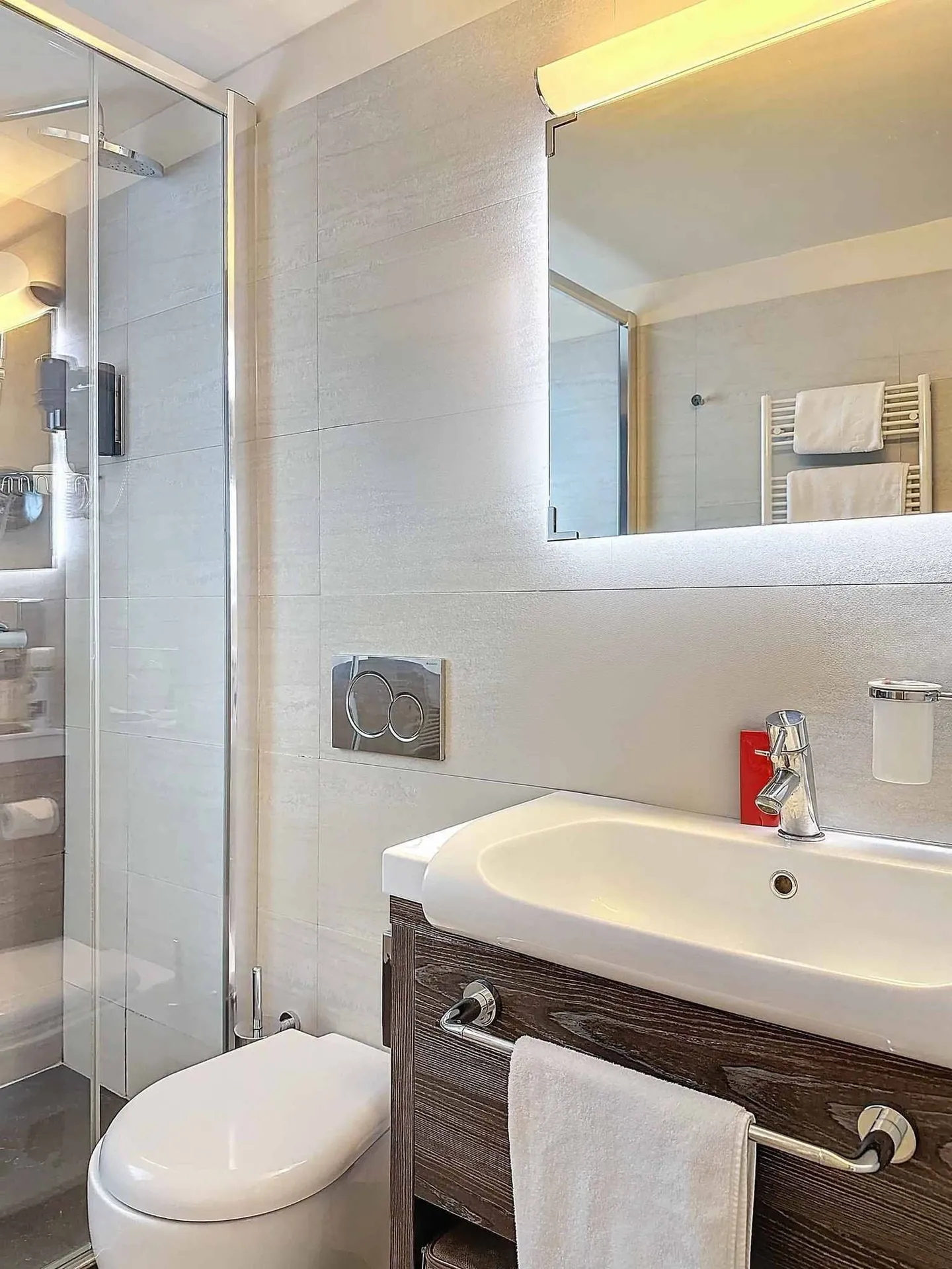 Appartement exclusif de 2,5 pièces, investissement attractif : appartement central à Zermatt avec utilisation hôtelière et utilisation personnelle - Photo 7 sur 13