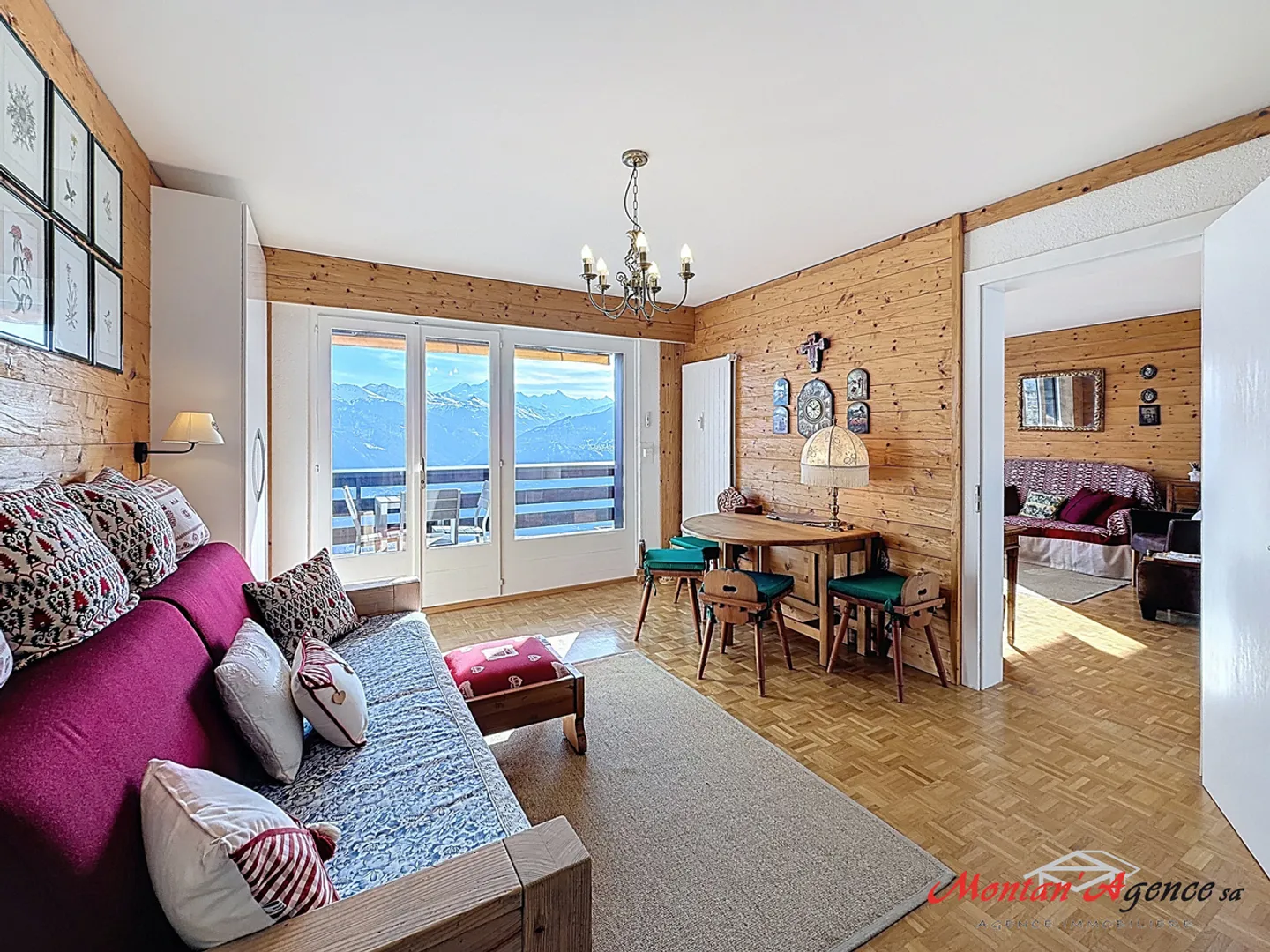 Appartement spacieux avec vue alpine - Photo 1 sur 12