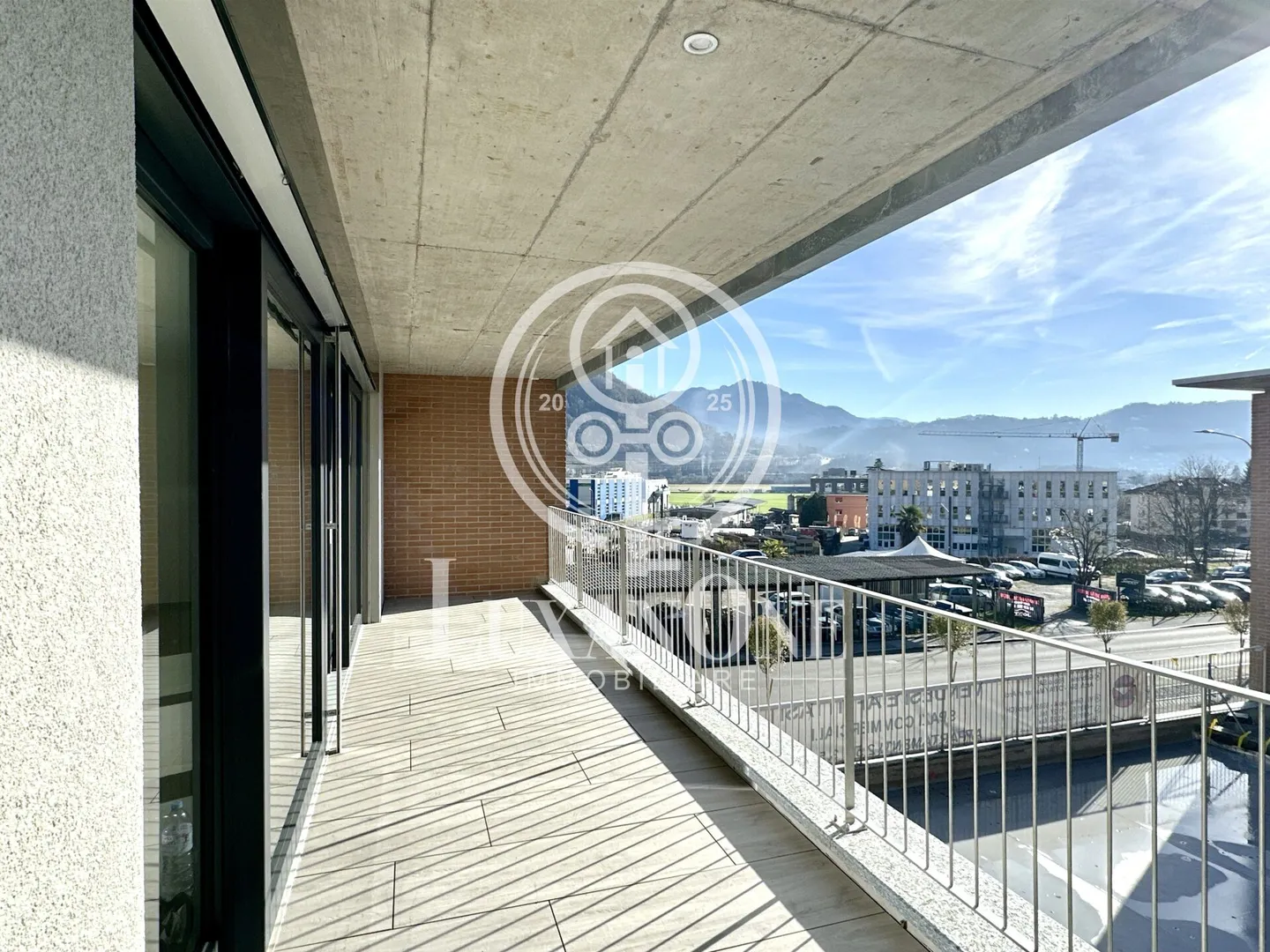 Appartamento nuovo di alta qualità con 3,5 locali, terrazza e orientamento a sud - Foto 1 di 12