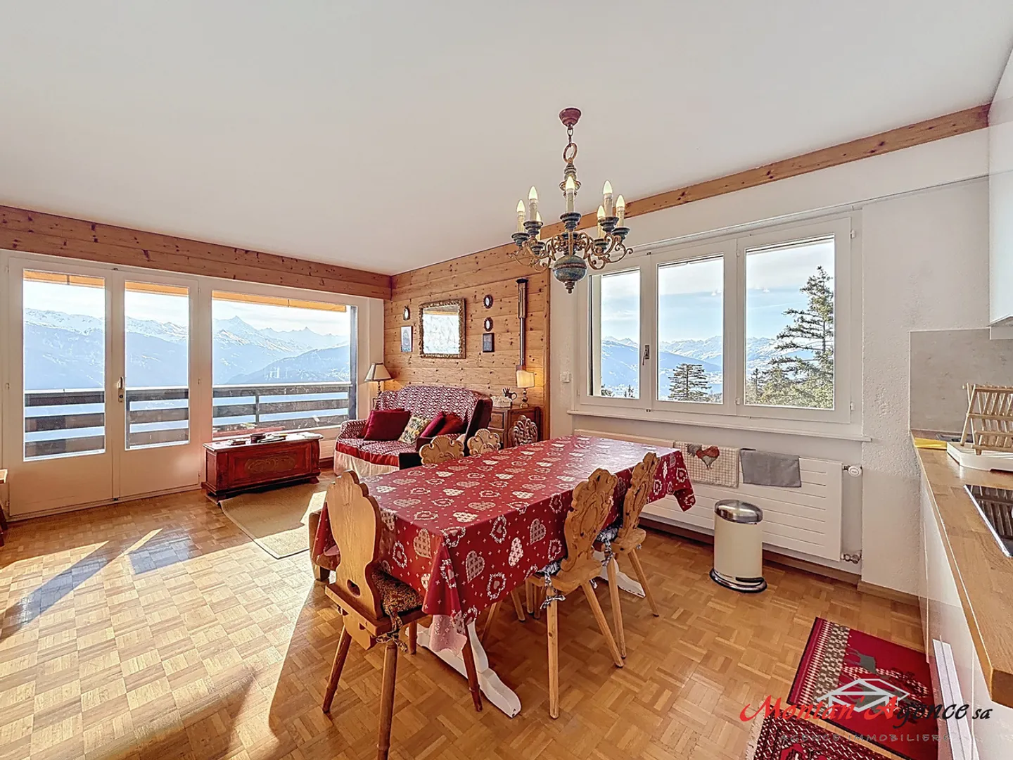 Appartement spacieux avec vue alpine - Photo 10 sur 12