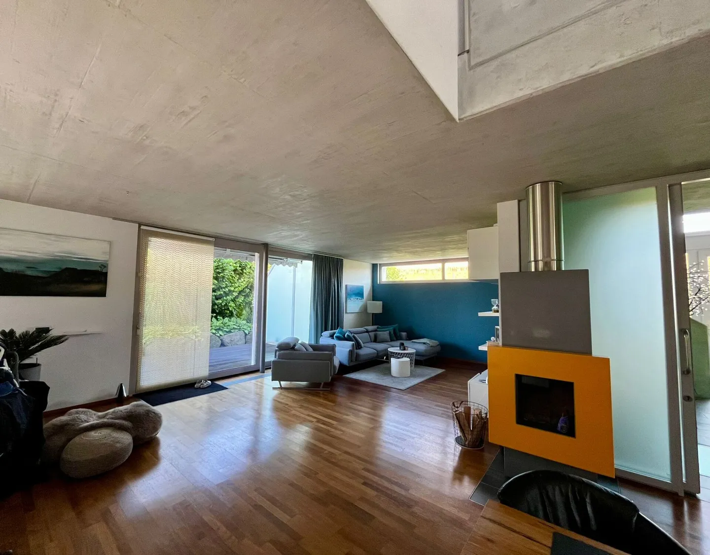 Casa unifamiliare moderna con vista panoramica non ostacolata e piscina a sfioro - Foto 4 di 14