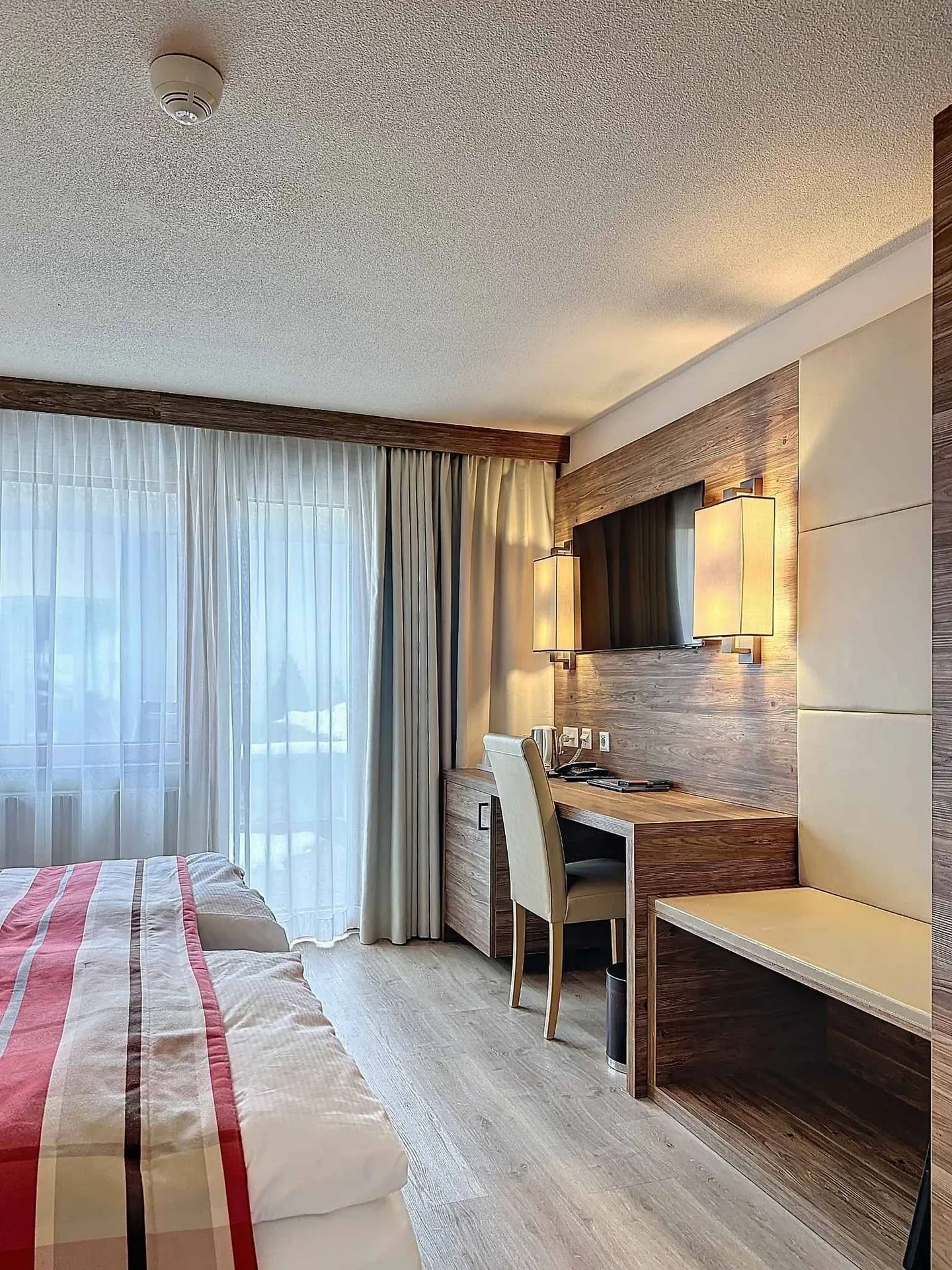 Appartement exclusif de 2,5 pièces, investissement attractif : appartement central à Zermatt avec utilisation hôtelière et utilisation personnelle - Photo 10 sur 13