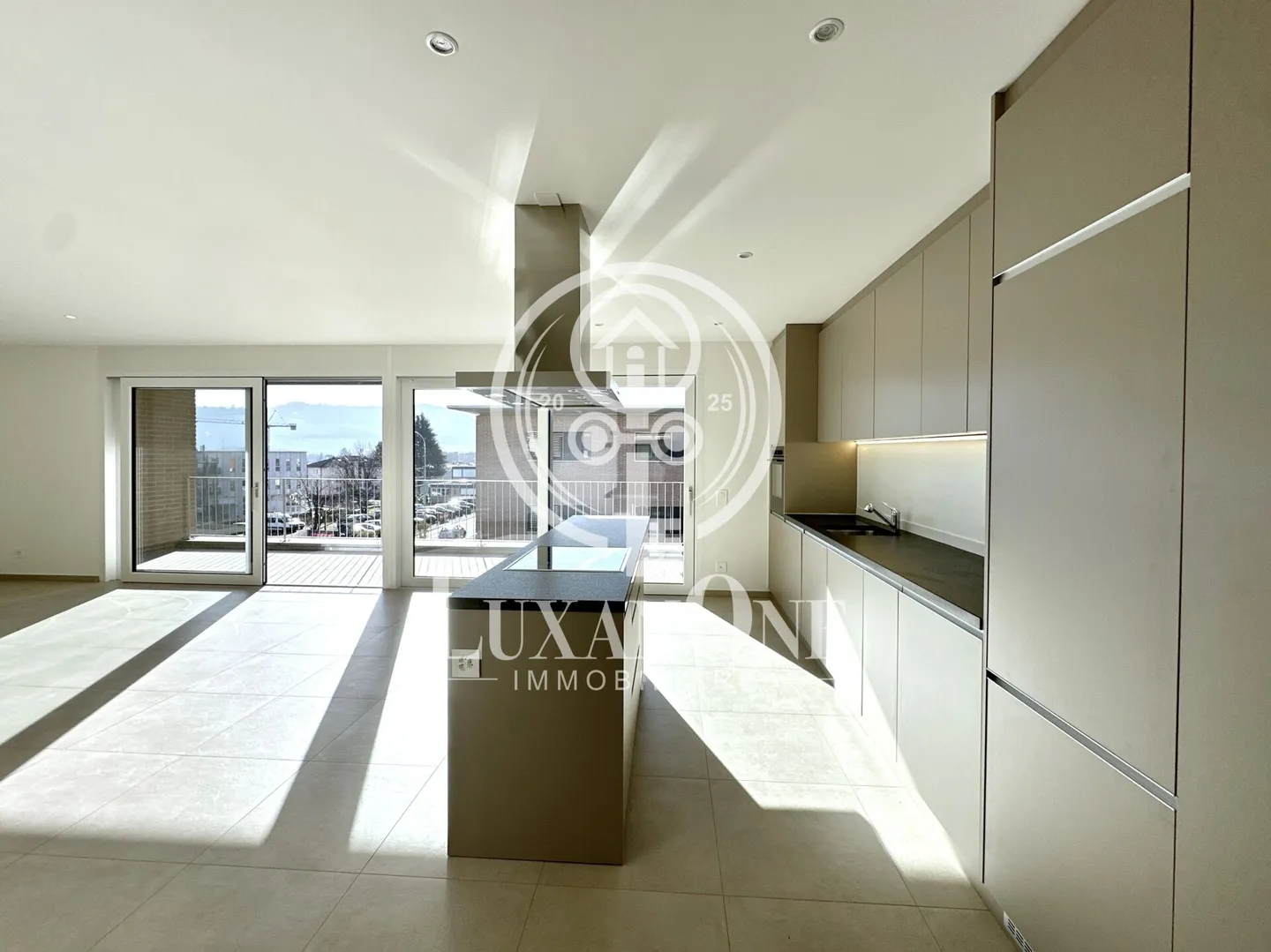 Appartamento nuovo di alta qualità con 3,5 locali, terrazza e orientamento a sud - Foto 5 di 12