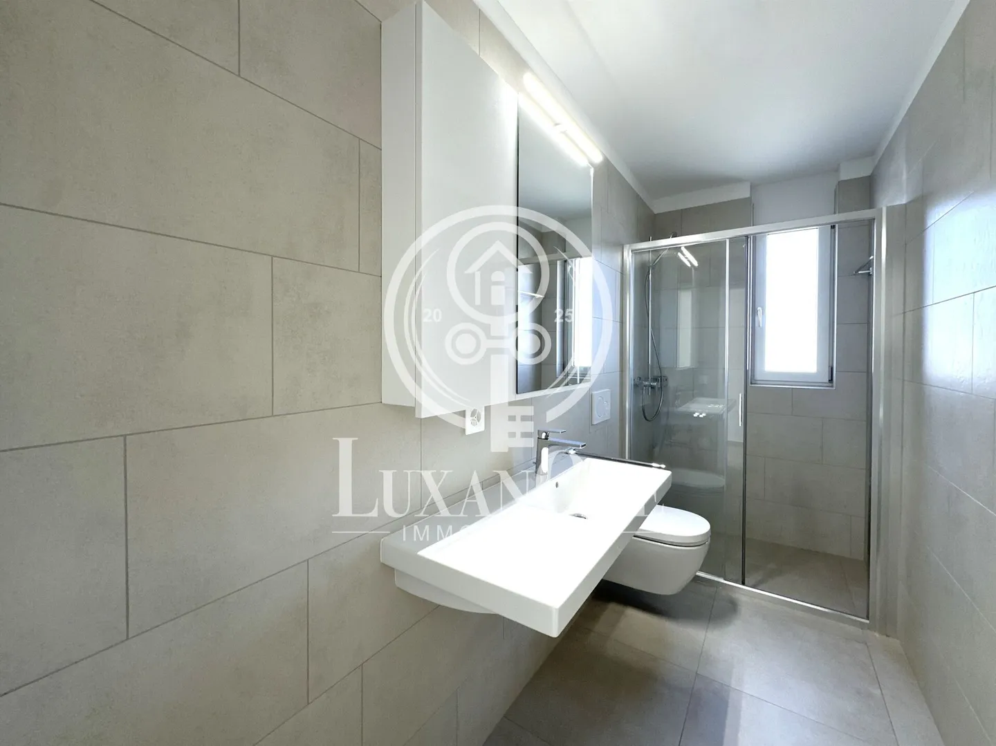 Appartamento nuovo di alta qualità con 3,5 locali, terrazza e orientamento a sud - Foto 10 di 12