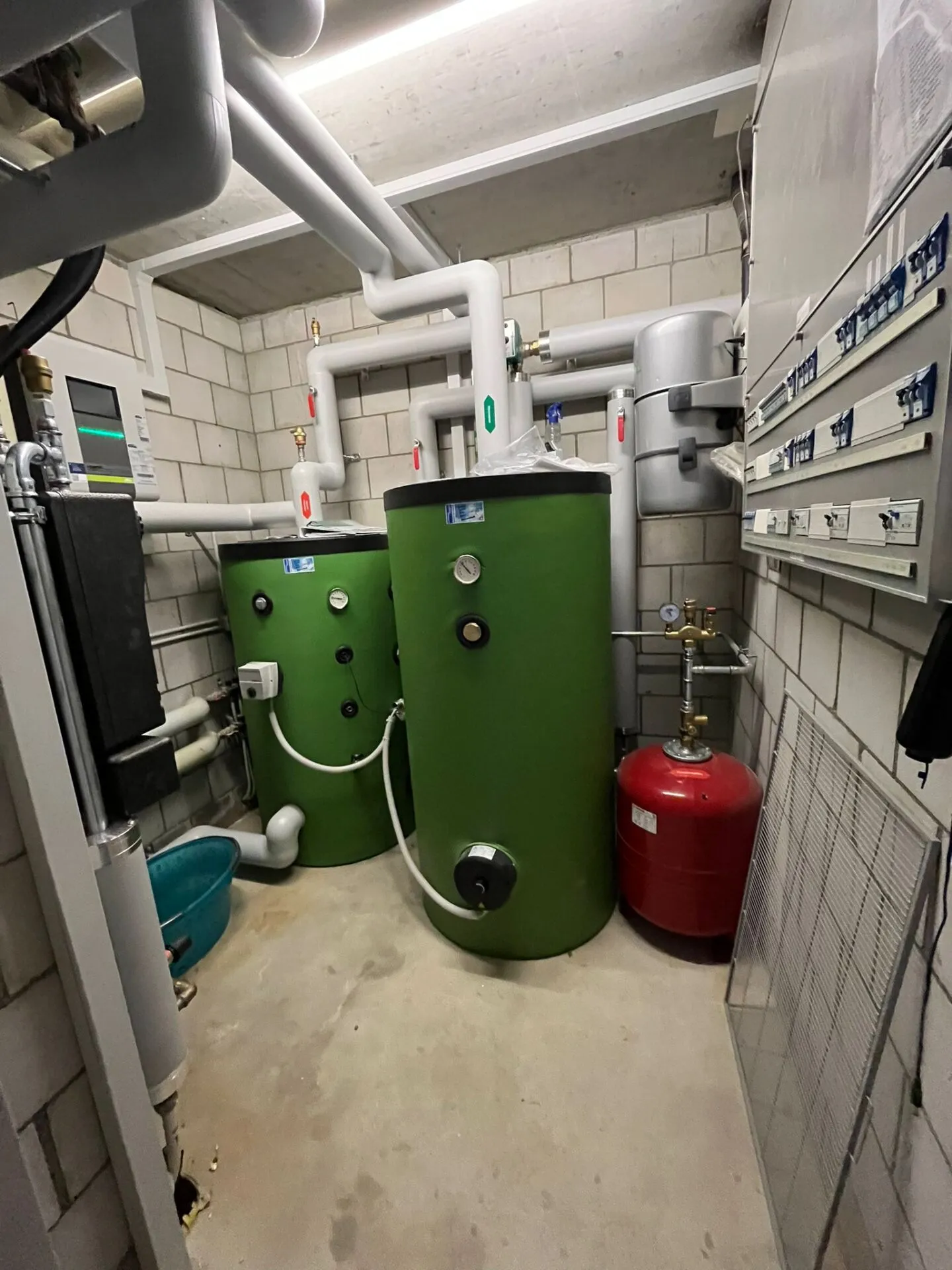Casa unifamiliare moderna con vista panoramica non ostacolata e piscina a sfioro - Foto 14 di 14