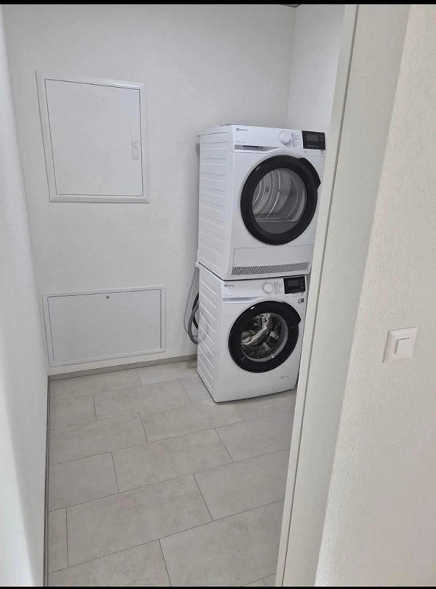 Spacious 3-room apartment in the Benzenschwil central development - Photo 8 of 8