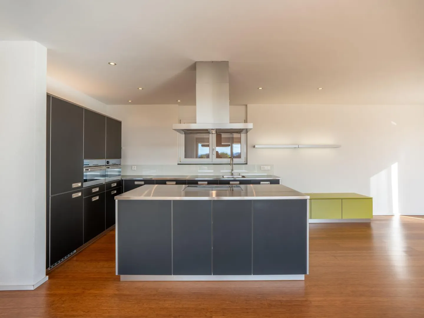 Grosszügiges Wohnjuwel an grandioser Aussichtslage - Foto 4 von 8