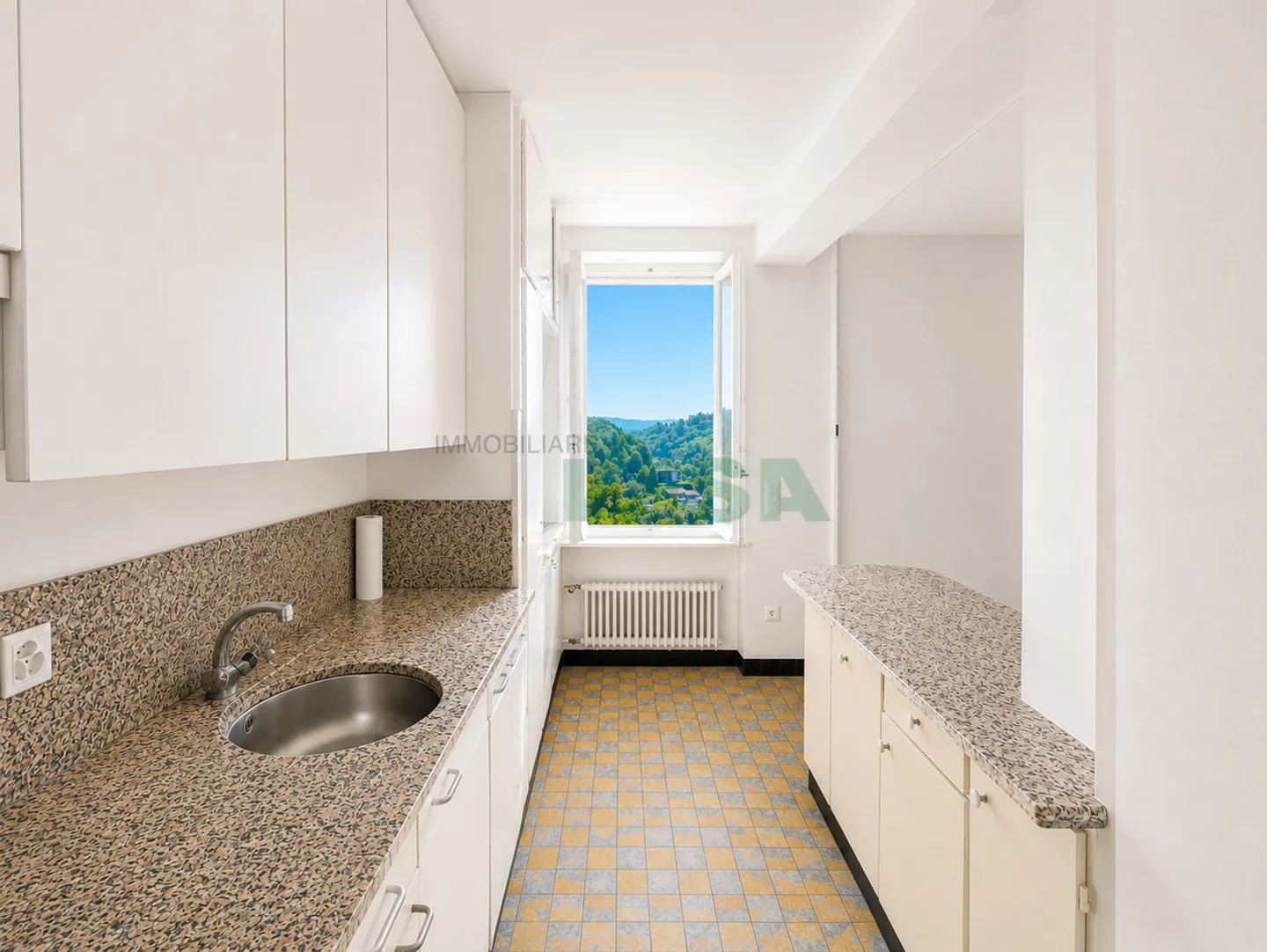 Spacieuse maison avec 3 appartements (pouvant être réunis) et avec une vue magnifique - Photo 10 sur 15