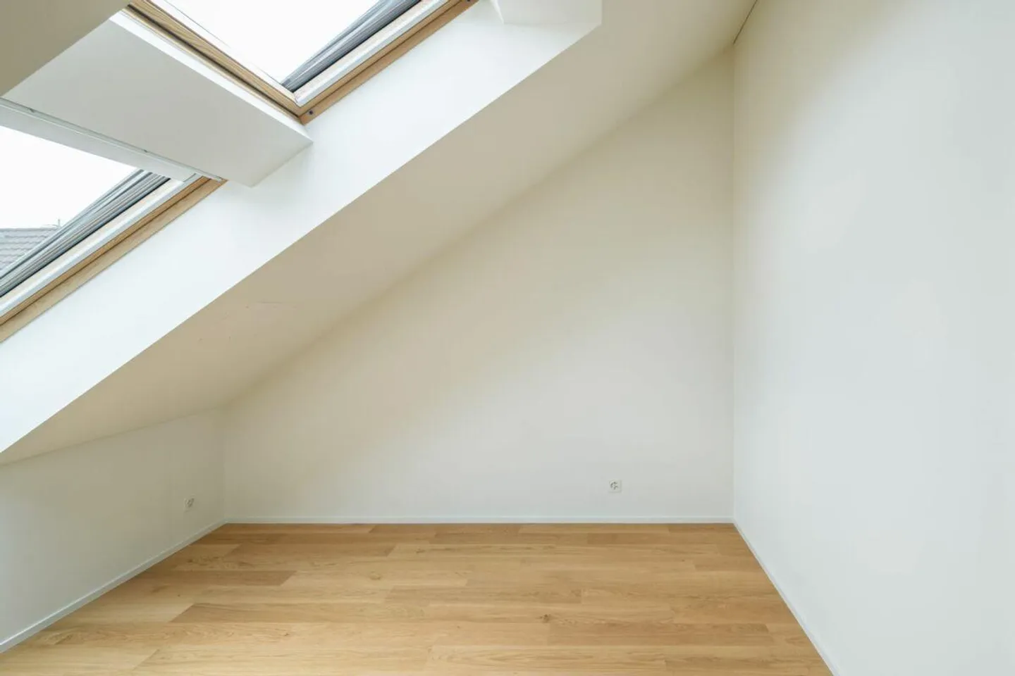 Exklusive 4½-Zimmer-Dachwohnung mit Galerie und zwei Dachterrassen - Foto 4 von 14